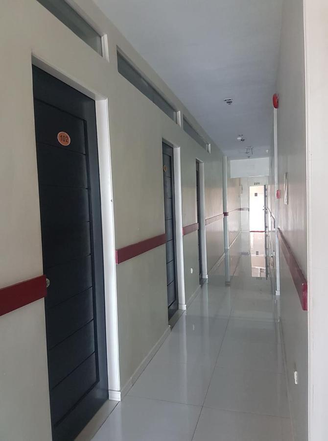 Villa Rosita Hotel Naga City By Reddoorz Naga (Camarines Sur) Exterior foto