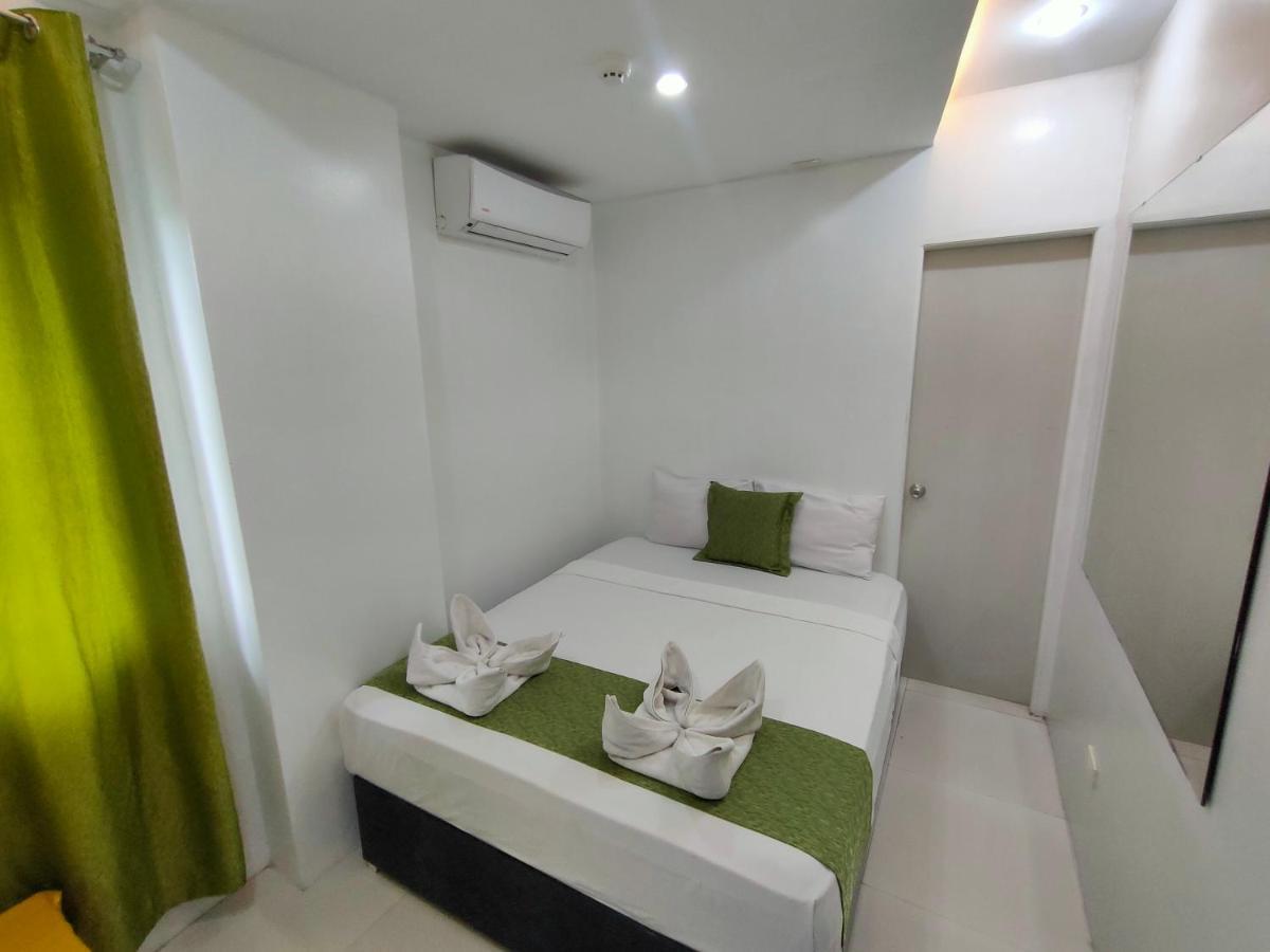 Villa Rosita Hotel Naga City By Reddoorz Naga (Camarines Sur) Exterior foto