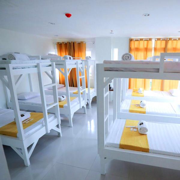 Villa Rosita Hotel Naga City By Reddoorz Naga (Camarines Sur) Exterior foto